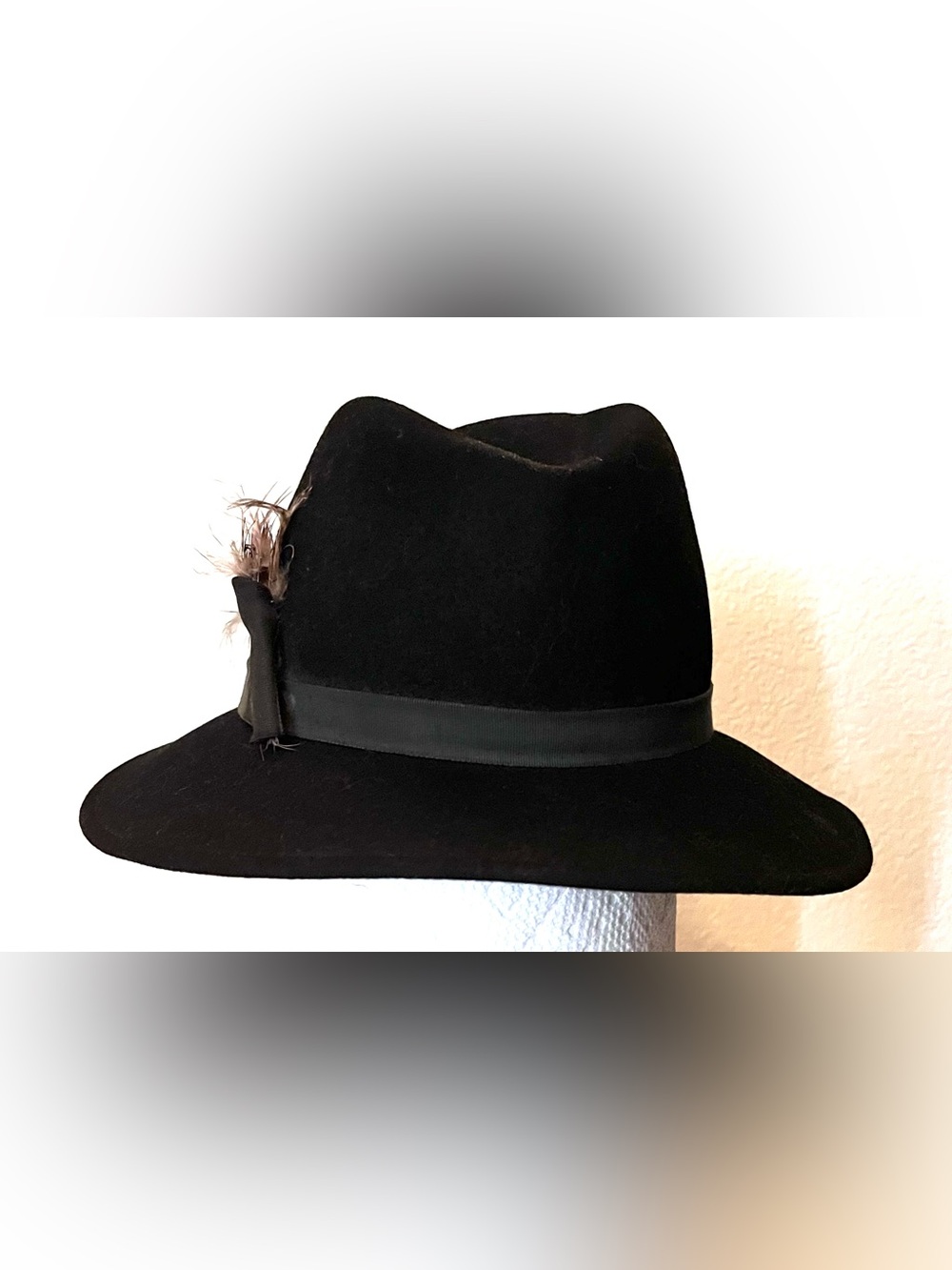Vintage Cello Women’s Black Felt Fedora with Ribbon and Feather